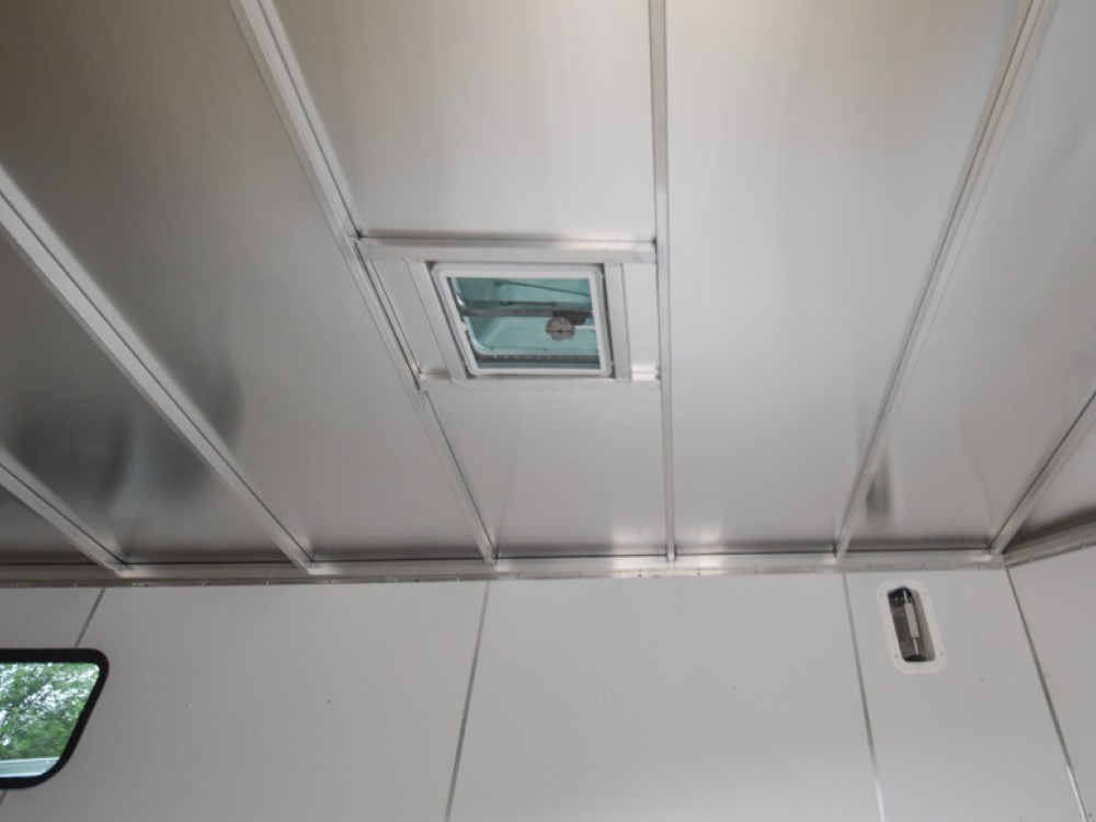 7.5'x18' Enclosed Cargo Trailer Gallery Photo 6
