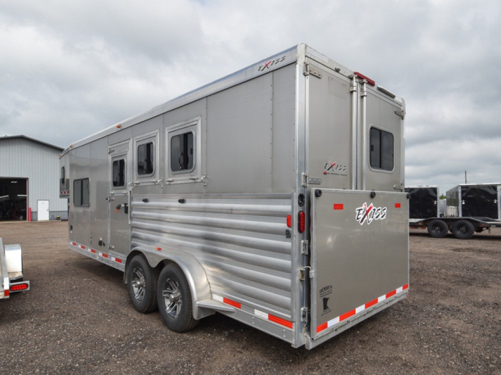 Exiss 7308 3 Horse Slant Living Quarters Horse Trailer Gallery Photo 11