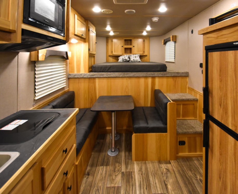 Colt 8311 Dinette Living Quarter Horse Trailer Gallery Photo 1