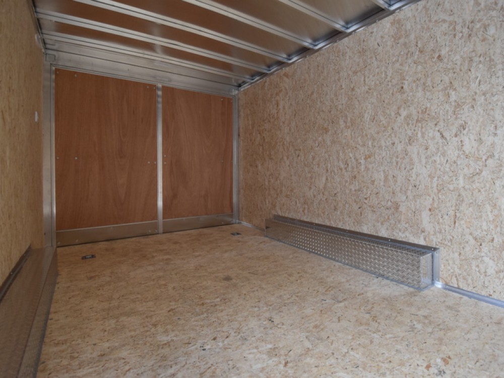 8.5'x16' Enclosed Cargo Trailer w/Ladder Racks Gallery Photo 4