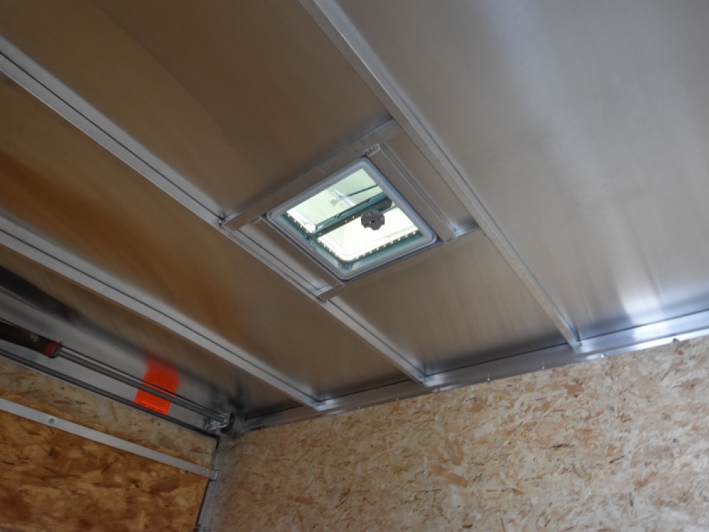 6'x10' Enclosed Cargo Trailer Gallery Photo 3