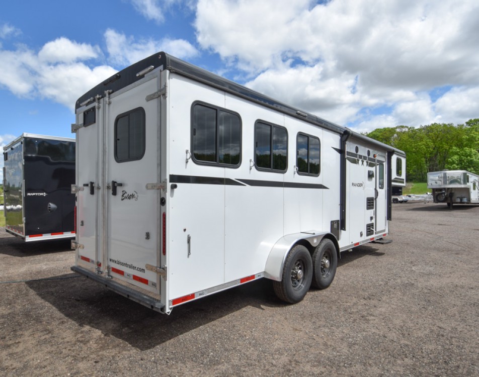 Ranger 7308 Living Quarter Horse Trailer Gallery Photo 11