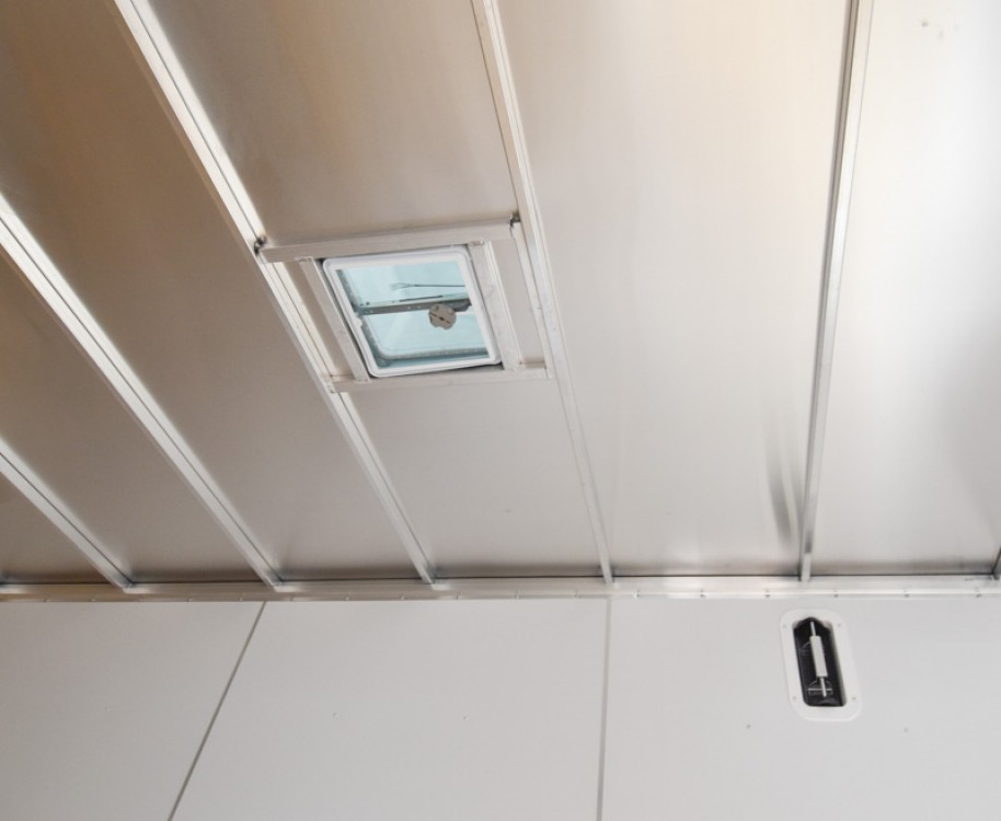 7.5'x16' 10k Enclosed Cargo Trailer Gallery Photo 5