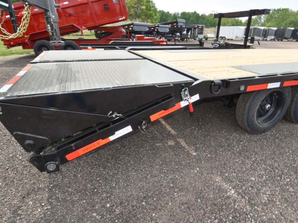 DOX 102"x20+4' Dove Gooseneck Equipment Trailer Gallery Photo 2