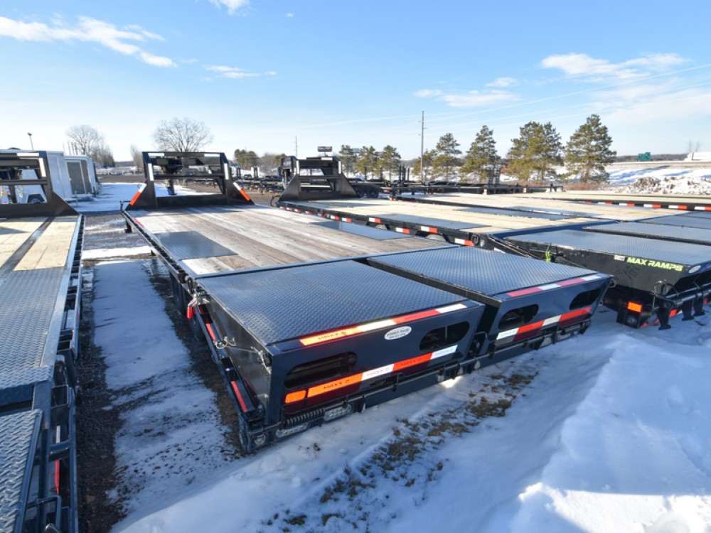 DOX 102"x20+4' Dove 17.5K  Gooseneck Equipment Trailer Gallery Photo 2