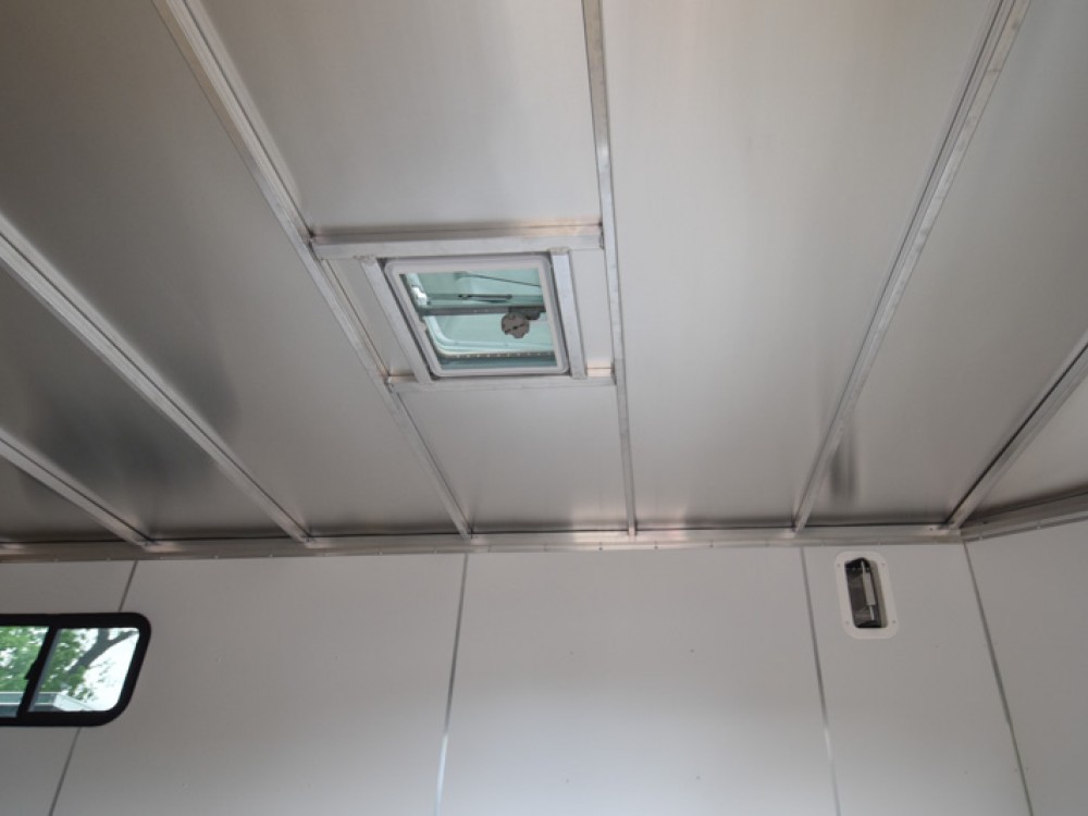 7'x18' Enclosed Cargo Trailer w/Windows Gallery Photo 5