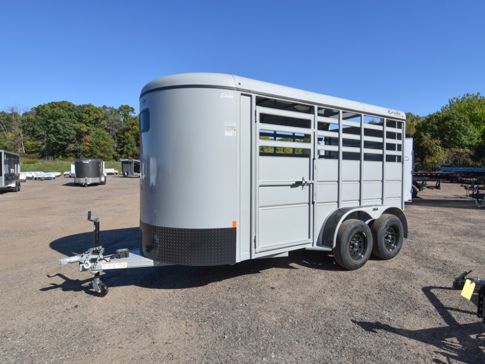 500 Combo 2 Horse Slant Trailer Gallery Photo 2