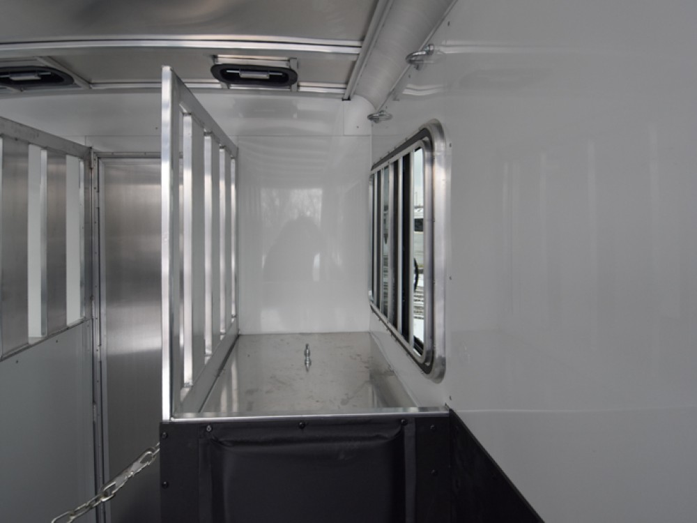 Julite Straight Load Walk Thru Mangers Step In Gallery Photo 10