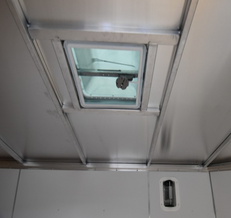 6'X10' Enclosed Cargo Trailer Gallery Photo 5