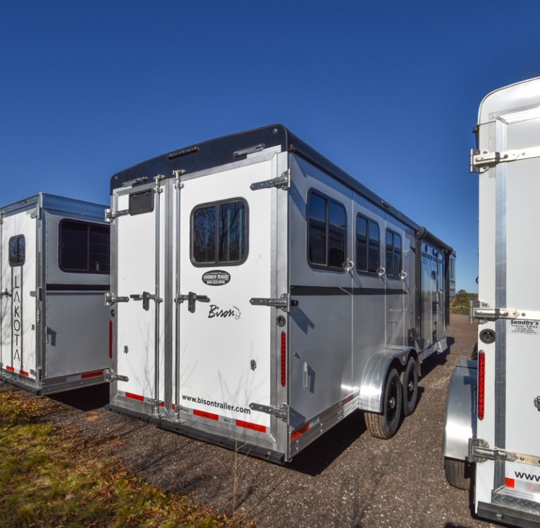 Silverado 7308 Living Quarter Horse Trailer Gallery Photo 12