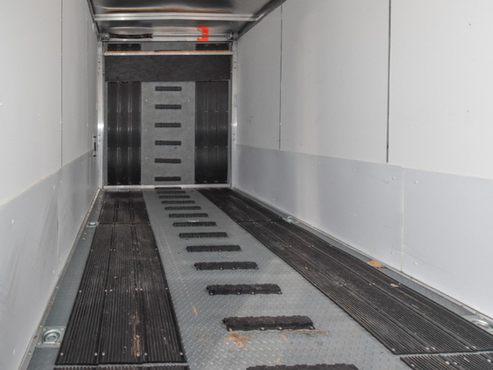 2024 Lightning 7'x18' Enclosed Cargo Trailer Gallery Photo 4