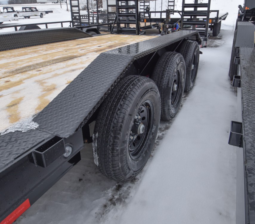 102"x22+2' Dove 21K Equipment Trailer Gallery Photo 3