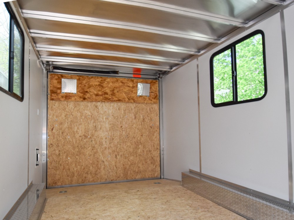 8.5'x16' Enclosed Carhauler/Cargo Trailer Gallery Photo 5