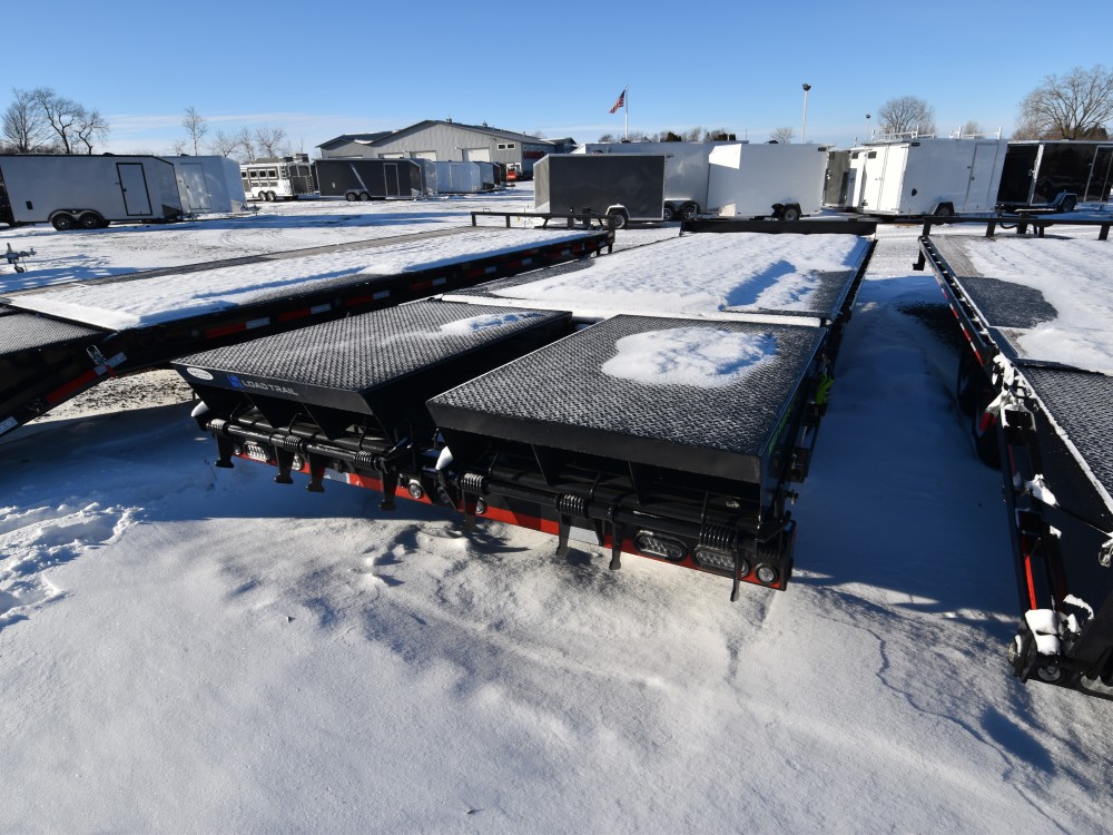 DOX 102"x20+4' Dove 16K Deckover Equipment Trailer Gallery Photo 2