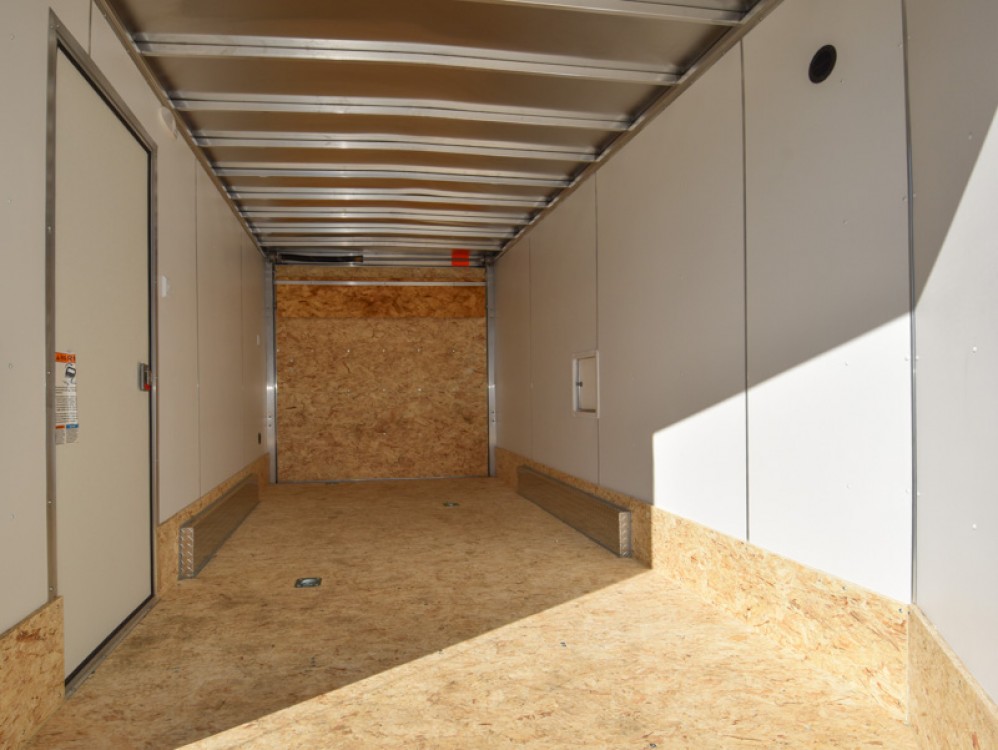 7.5'x19' Drive In/Out Snowmobile/UTV Trailer Gallery Photo 4
