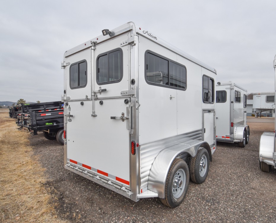 Julite Straight Load Walk Thru Mangers No Dressing Room Gallery Photo 3