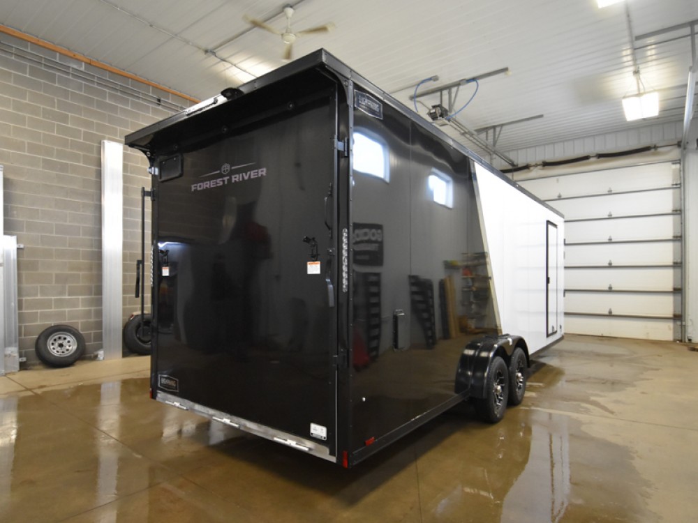 7.5'x29' (24'+5' V) Snowmobile/UTV Enclosed Trailer Gallery Photo 2