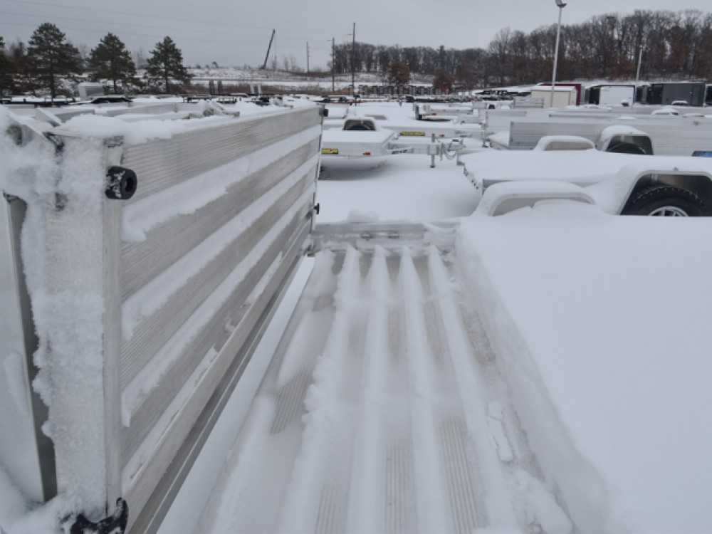 7210H BT Aluminum Utility Trailer Gallery Photo 3