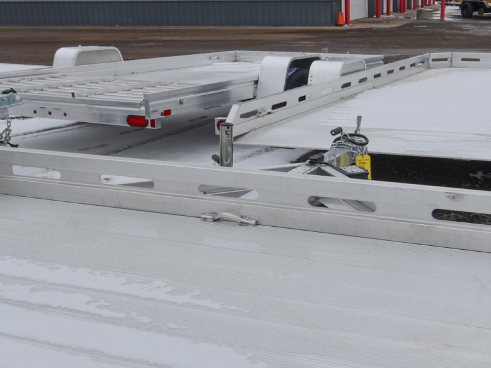 8014  4K Aluminum Utility Trailer Gallery Photo 3