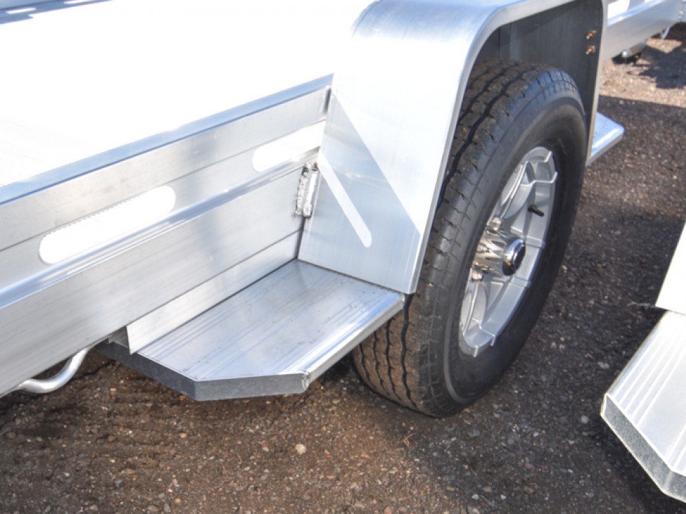 8015 Tilt 4k Aluminum Utility Trailer Gallery Photo 4