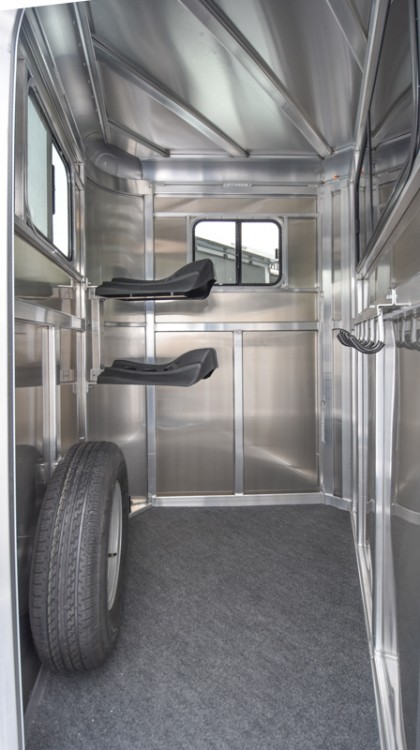 Julite Warmblood Straight Load 2 Horse Trailer Gallery Photo 4