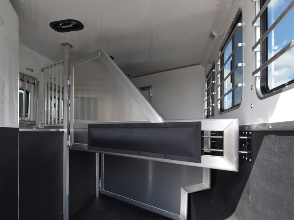 2026 Lakota Colt 8311 Sofa 3 Horse Living Quarters Horse Trailer Gallery Photo 11