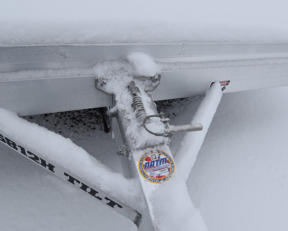 6812H Tilt Aluminum Utility Trailer Gallery Photo 4