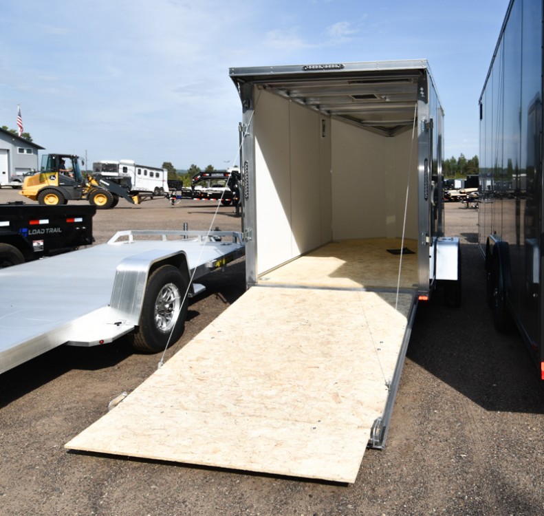 6'x10' Enclosed Cargo Trailer Gallery Photo 5