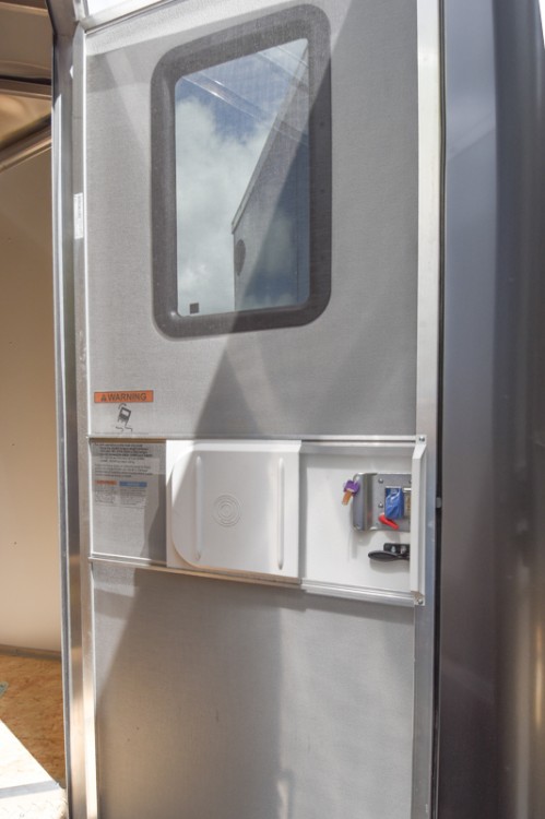 8.5'x16' Enclosed Carhauler/Cargo Trailer Gallery Photo 7