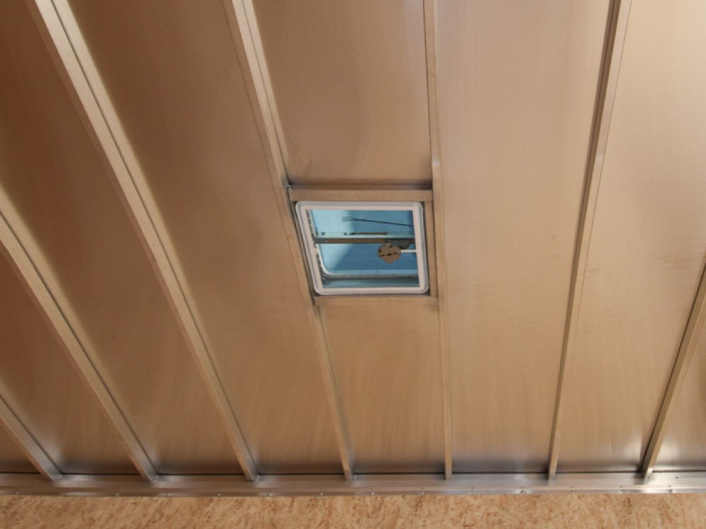 LTFCH 8.5'x16' Enclosed/Cargo Carhauler Trailer Gallery Photo 4