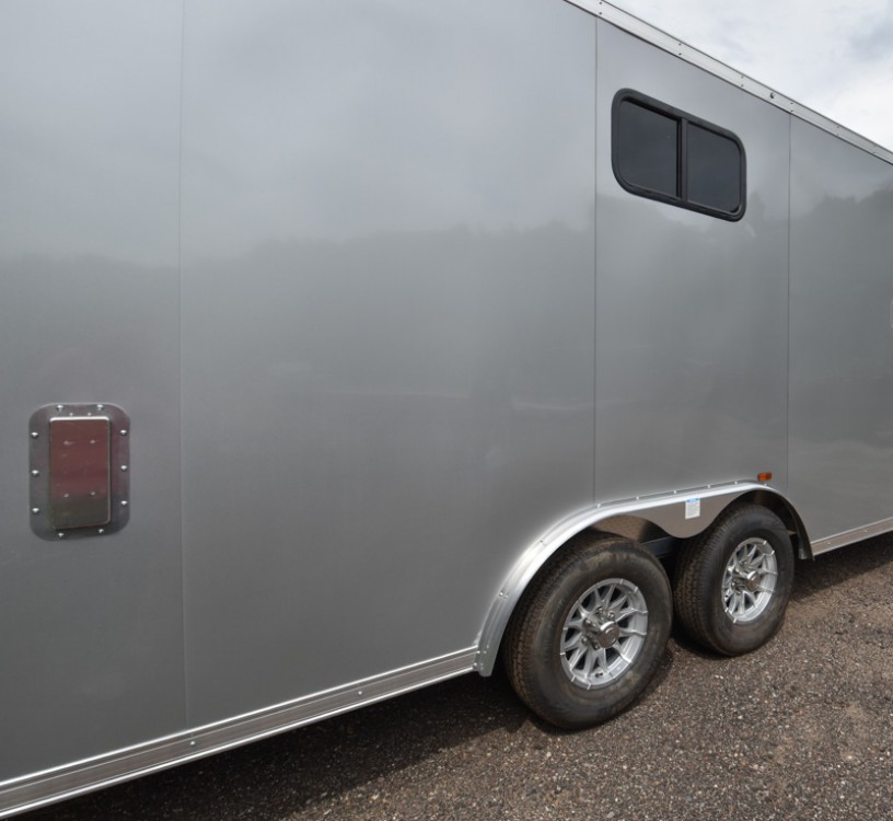 8.5'x20' Enclosed Carhauler/Cargo Trailer w/Windows Gallery Photo 3