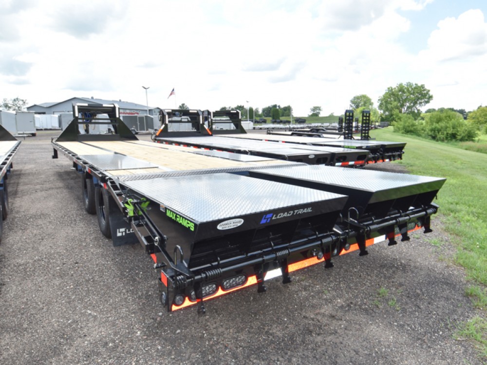 GP 102"x27+5' Dove 25.9k Low-Pro Gooseneck Trailer Gallery Photo 3
