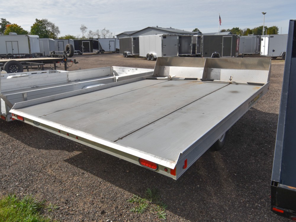 Aluma 8612 Tilt Snowmobile Trailer w/Salt Shield Gallery Photo 3