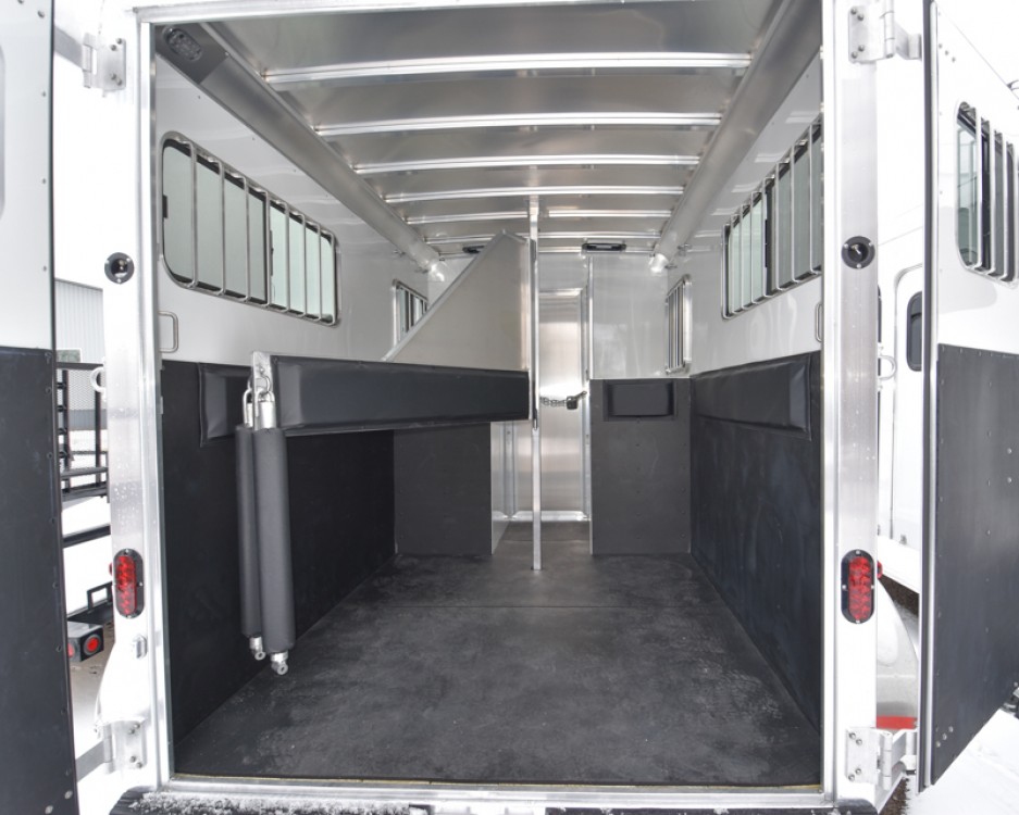 Julite Straight Load Walk Thru Mangers Step In Gallery Photo 8