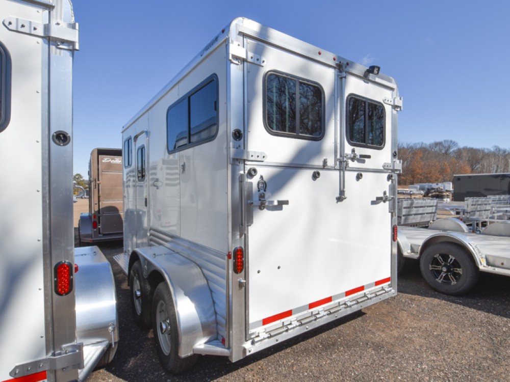 Julite Straight Load 2 Horse w/Dressing Room Gallery Photo 2