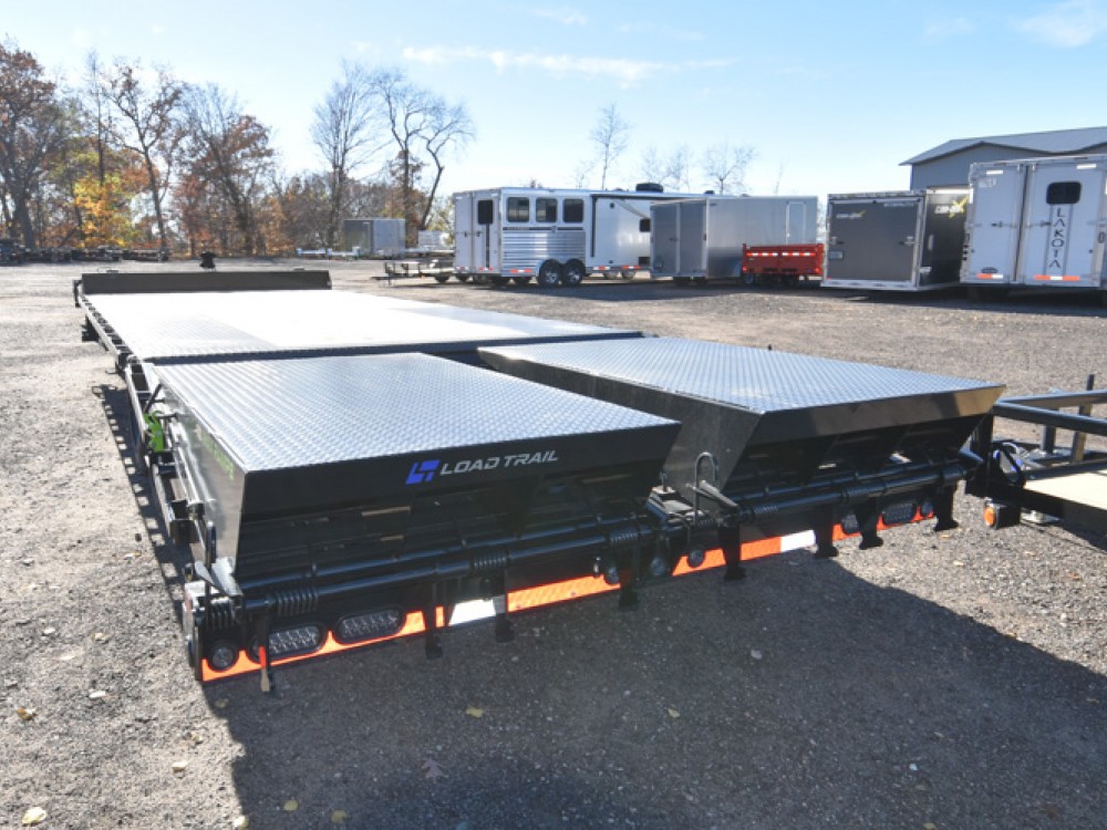 102"x19+5' Dove 16k Deckover Equipment Trailer Gallery Photo 2