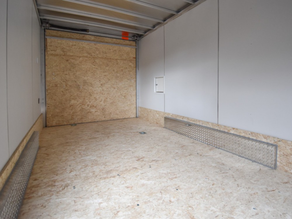 7.5'x21' Drive In/Out Snowmobile/UTV Enclosed Trailer Gallery Photo 5
