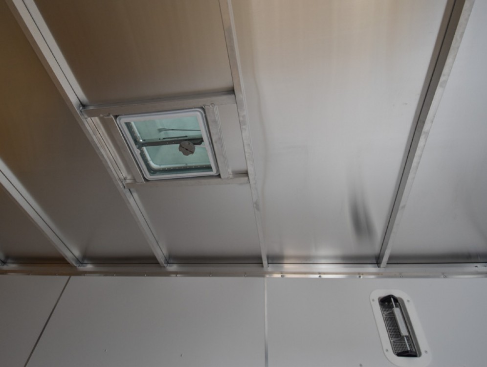 6'x12' Enclosed Cargo Trailer Gallery Photo 5
