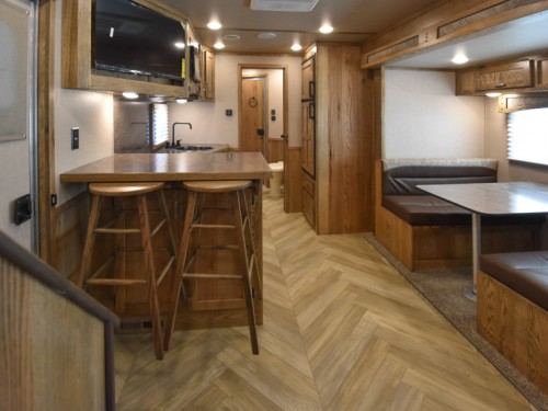 Charger 8315SRB Living Quarter Horse Trailer Preview Photo 2