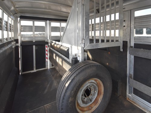 2002 C&C 2 HORSE STRAIGHT LOAD W/LIVING QUARTERS Preview Photo 14