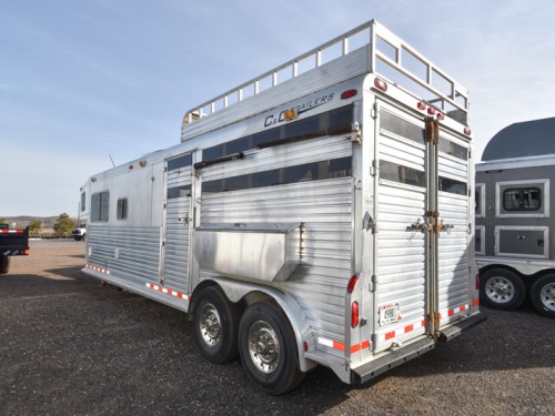 2002 C&C 2 HORSE STRAIGHT LOAD W/LIVING QUARTERS Preview Photo 9