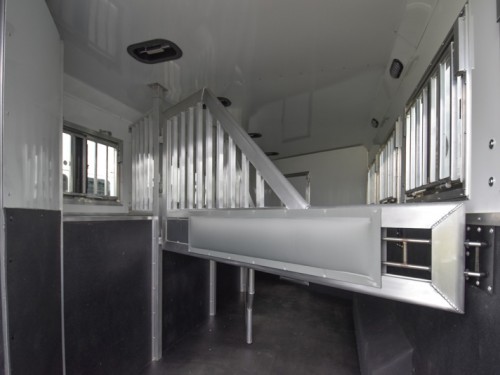 Patriot 8415SRK Living Quarters Horse Trailer Preview Photo 19