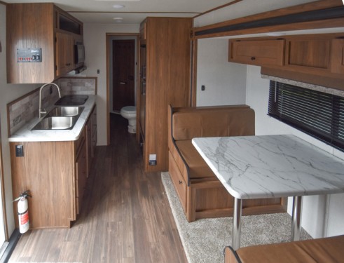 Ranger 7411.S 4 Horse Trailer w/Living Quarters Photo