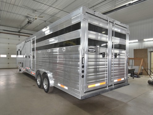 Charger LE81611 Livestock/Toyhauler Trailer Preview Photo 15