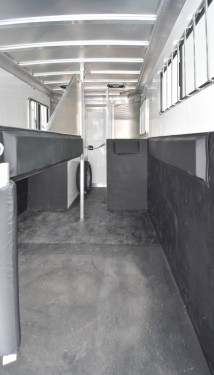 Julite Straight Load Walk Thru Mangers No Dressing Room Preview Photo 6