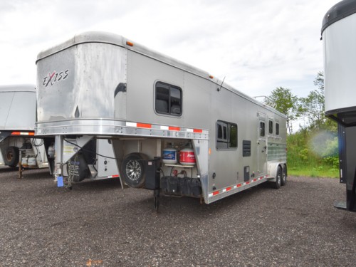 Exiss 7311 Living Quarters Horse Trailer Preview Photo 4