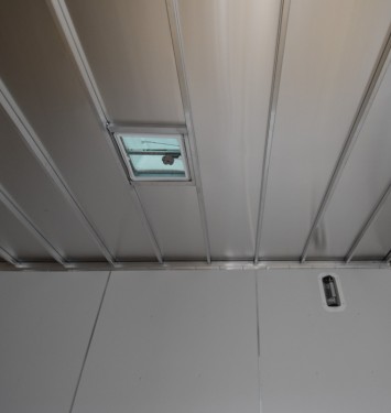8.5'x16' Enclosed Carhauler/Cargo Trailer Preview Photo 4