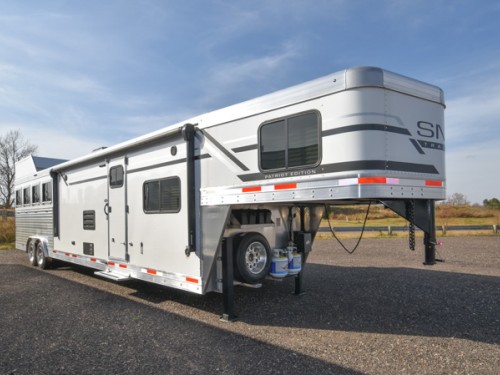 Patriot 8415SRK Living Quarters Horse Trailer Preview Photo 17