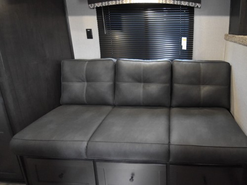Ranger 7308 Living Quarter Horse Trailer Preview Photo 8