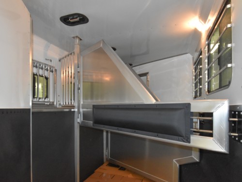 Colt 8311 Dinette Living Quarter Horse Trailer Preview Photo 13
